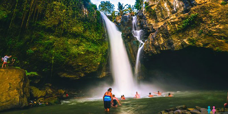 Tegenungan Waterfall